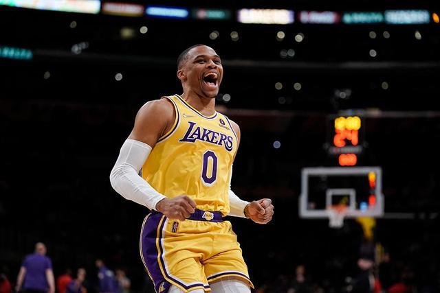 文班亚马不止参禅 还戴上了中国“福禄”葫芦